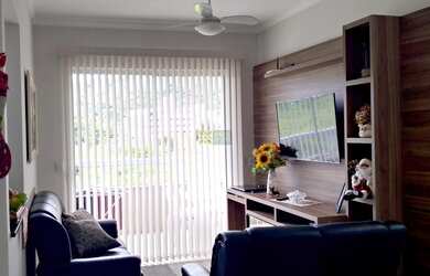 Imagem: O apartamento possui 2 Dormitórios, 1 Suíte, 2 Banheiros