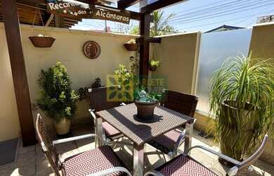 Imagem: A casa possui 3 Dormitórios, 1 Suíte, 3 Banheiros, 2 Vagas