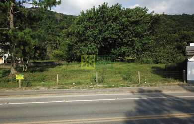 Imagem: O terreno possui 25080m² de Área e 4500m² de Área Privada