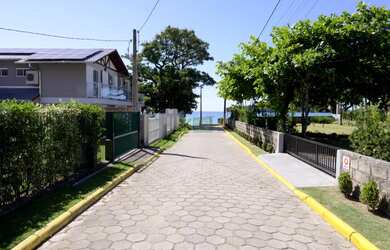 Imagem 16: Casa - Porto Belo SC. Churrasqueira, Ar-condicionado, Vista para o mare440m²...