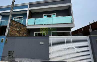 Imagem: A casa possui 3 Dormitórios, 1 Suíte, 1 Banheiro, 1 Vaga na