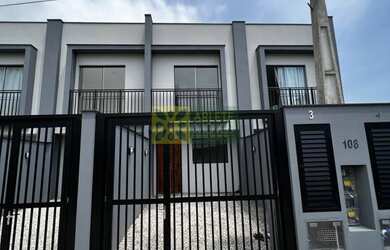 Imagem: A casa possui 2 Dormitórios, 2 Suítes, 3 Banheiros, 1 Vaga