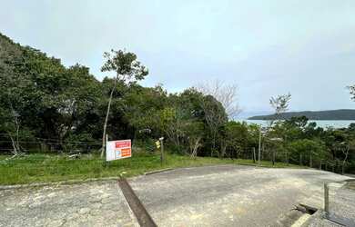 Imagem: O terreno possui 1020m² de Área e está localizado em Centro