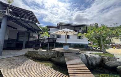 Imagem 2: Casa - Porto Belo SC. Ar-condicionado, 4 Vagas na garageme3 Dormitórios