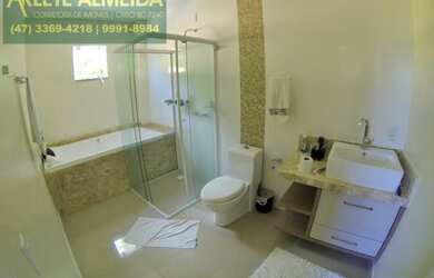 Imagem 13: Casa - Porto Belo SC. Churrasqueira, 400m² de Área Privada, 2 Vagas...