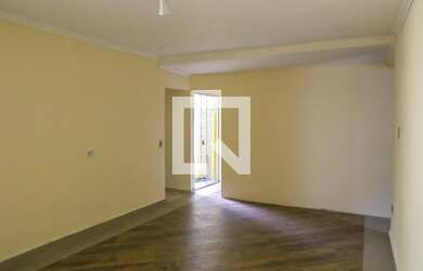 Imagem: A casa possui 2 Dormitórios, 4 Banheiros, 300m² de Área Privada