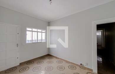 Imagem: A casa possui 3 Dormitórios, 1 Suíte, 3 Banheiros, 1 Vaga