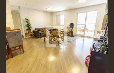 Imagem: O apartamento possui 3 Dormitórios, 1 Suíte, 2 Banheiros