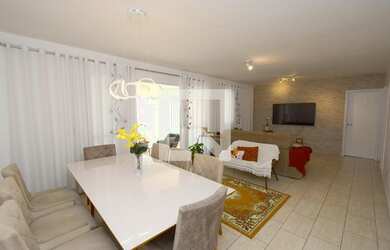 Imagem: O apartamento possui 3 Dormitórios, 1 Suíte, 3 Banheiros