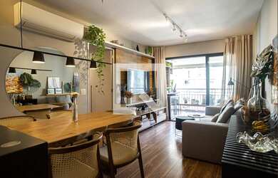 Imagem: O apartamento possui 3 Dormitórios, 1 Suíte, 2 Banheiros