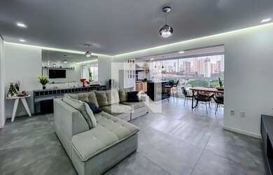 Imagem: O apartamento possui 3 Dormitórios, 3 Suítes, 4 Banheiros