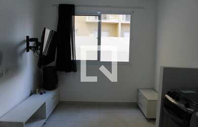 Imagem: O apartamento possui 2 Dormitórios, 1 Banheiro, 33m² de Área