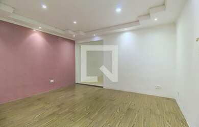 Imagem: A casa possui 2 Dormitórios, 1 Banheiro, 1 Vaga na garagem