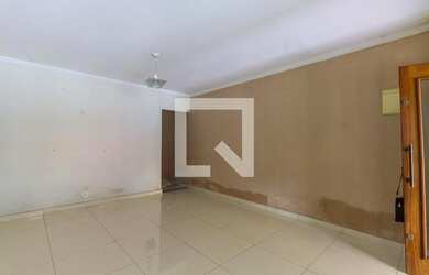 Imagem: A casa possui 2 Dormitórios, 2 Suítes, 3 Banheiros, 1 Vaga