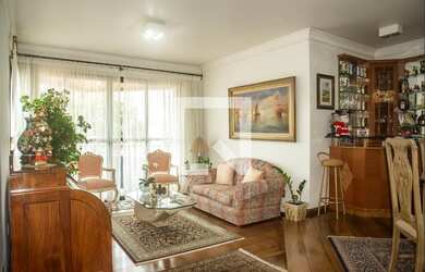 Imagem: O apartamento possui 4 Dormitórios, 1 Suíte, 4 Banheiros