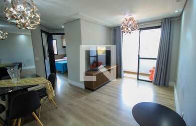 Imagem: O apartamento possui 2 Dormitórios, 1 Banheiro, 1 Vaga na garagem