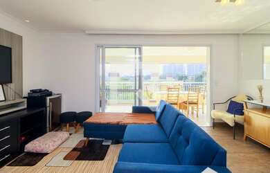 Imagem: O apartamento possui 4 Dormitórios, 1 Suíte, 3 Banheiros