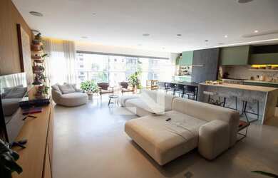 Imagem: O apartamento possui 3 Dormitórios, 1 Suíte, 3 Banheiros