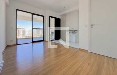 Imagem: O apartamento possui 3 Dormitórios, 1 Suíte, 2 Banheiros