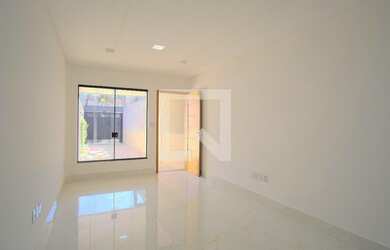 Imagem: A casa possui 3 Dormitórios, 3 Suítes, 4 Banheiros, 3 Vagas