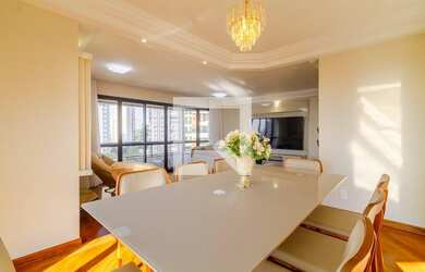 Imagem: O apartamento possui 4 Dormitórios, 3 Suítes, 5 Banheiros