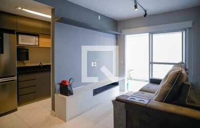 Imagem 2: Apartamento à Venda - Aclimação, 2 Quartos, 74 m2