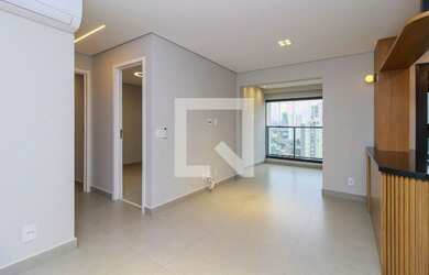 Imagem: O apartamento possui 2 Dormitórios, 1 Suíte, 2 Banheiros