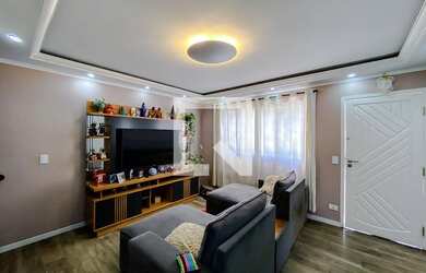 Imagem: A casa possui 3 Dormitórios, 1 Suíte, 4 Banheiros, 3 Vagas