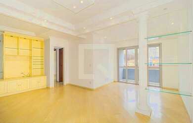 Imagem: O apartamento possui 2 Dormitórios, 1 Suíte, 3 Banheiros