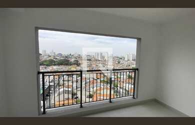 Imagem: O apartamento possui 2 Dormitórios, 1 Suíte, 1 Banheiro, 1