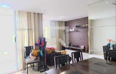 Imagem: O apartamento possui 2 Dormitórios, 1 Suíte, 2 Banheiros