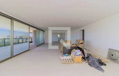 Imagem: O apartamento possui 4 Dormitórios, 4 Suítes, 5 Banheiros