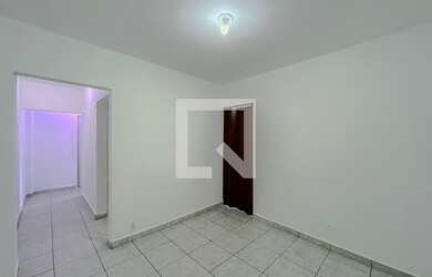 Imagem: O apartamento possui 2 Dormitórios, 1 Banheiro e 65m² de Área