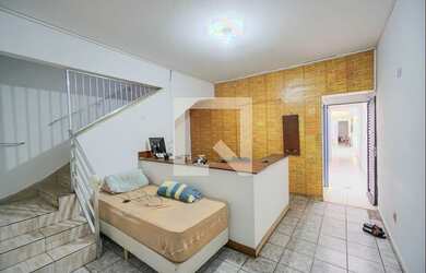 Imagem: A casa possui 7 Dormitórios, 5 Banheiros, 2 Vagas na garagem