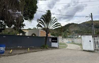 Imagem: O terreno possui 244m² de Área e está localizado em Campo