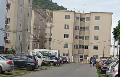 Imagem: O apartamento possui 2 Dormitórios, 1 Banheiro, 1 Vaga na garagem