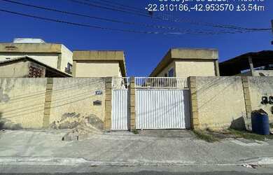 Imagem: A casa possui 2 Dormitórios, 1 Banheiro, 1 Vaga na garagem