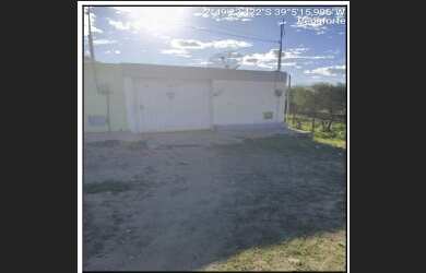 Imagem: A casa possui 2 Dormitórios, 1 Banheiro, 94m² de Área, 144m²