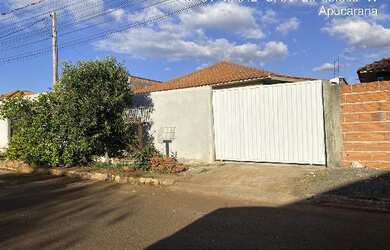 Imagem: A casa possui 2 Dormitórios, 1 Banheiro, 45m² de Área, 200m²