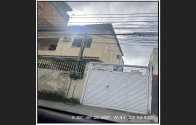 Imagem: A casa possui 2 Dormitórios, 1 Banheiro, 62m² de Área, 200m²