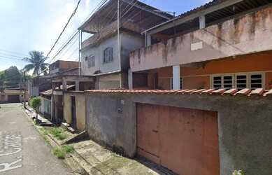 Imagem: A casa possui 1 Dormitório, 1 Banheiro, 1 Vaga na garagem