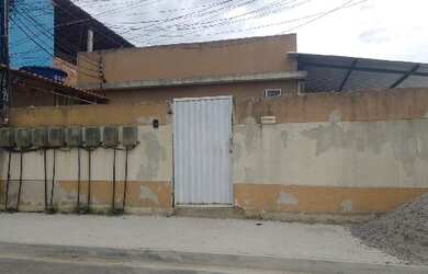 Imagem: A casa possui 2 Dormitórios, 1 Banheiro, 42m² de Área, 55m²