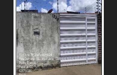 Imagem: A casa possui 2 Dormitórios, 1 Banheiro, 1 Vaga na garagem