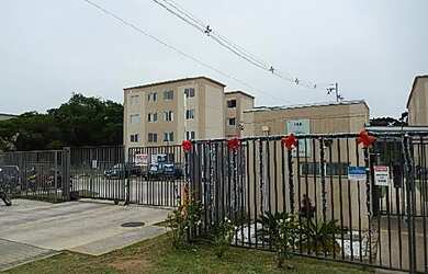 Imagem: O apartamento possui 2 Dormitórios, 1 Banheiro, 1 Vaga na garagem