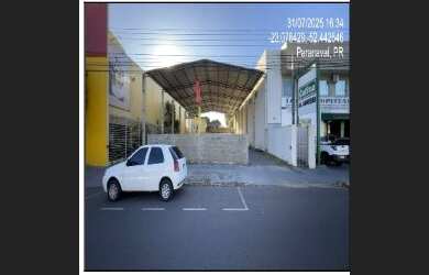 Imagem: A loja possui 1 Dormitório, 1 Banheiro, 50m² de Área e 600m²