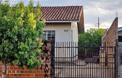 Imagem: A casa possui 2 Dormitórios, 1 Banheiro, 40m² de Área, 200m²