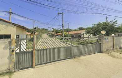 Imagem: A casa possui 2 Dormitórios, 1 Banheiro, 126m² de Área, 125m²