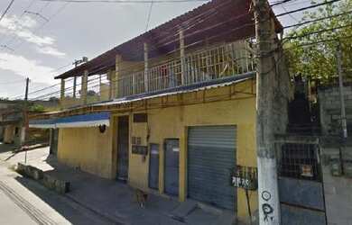 Imagem: A casa possui 2 Dormitórios, 1 Banheiro, 131m² de Área, 378m²