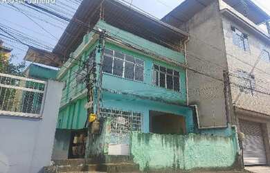 Imagem: A casa possui 4 Dormitórios, 1 Banheiro, 100m² de Área, 78m²