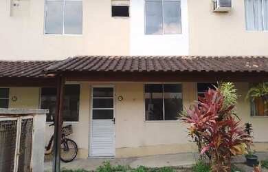 Imagem: A casa possui 2 Dormitórios, 1 Banheiro, 1 Vaga na garagem